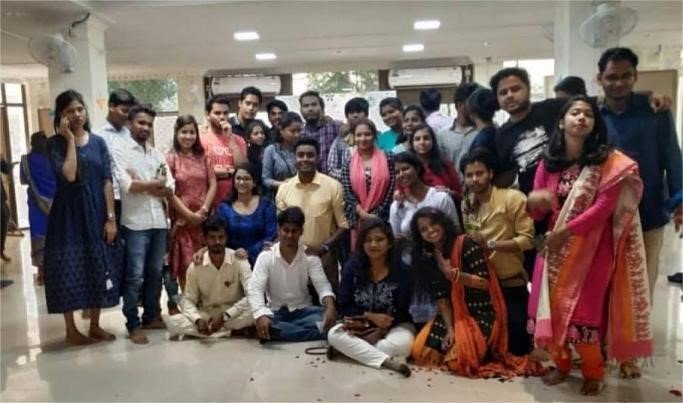 Alumni Image